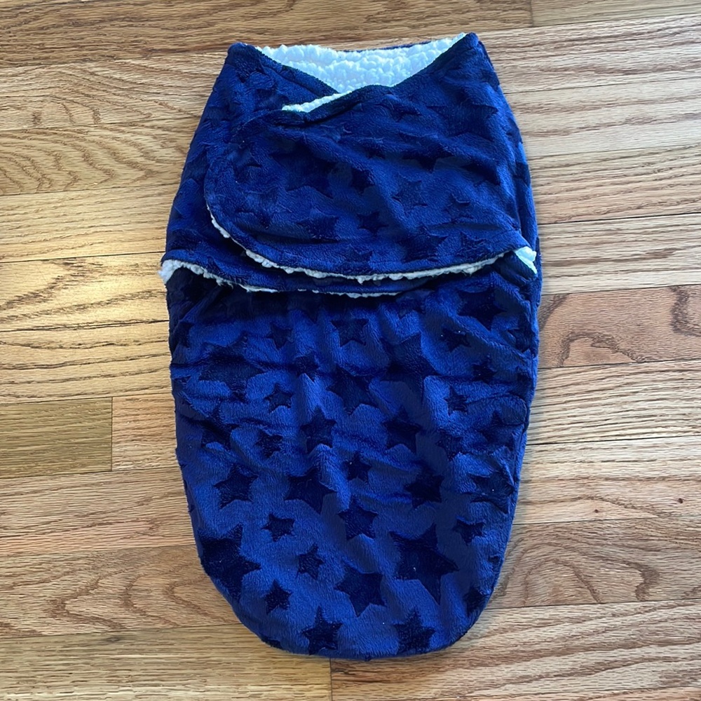 ☃️ Baby Kiss Extra Soft & Cozy Swaddle